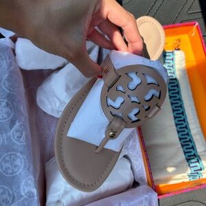 Size 9 beige Tory Burch sandals brand new